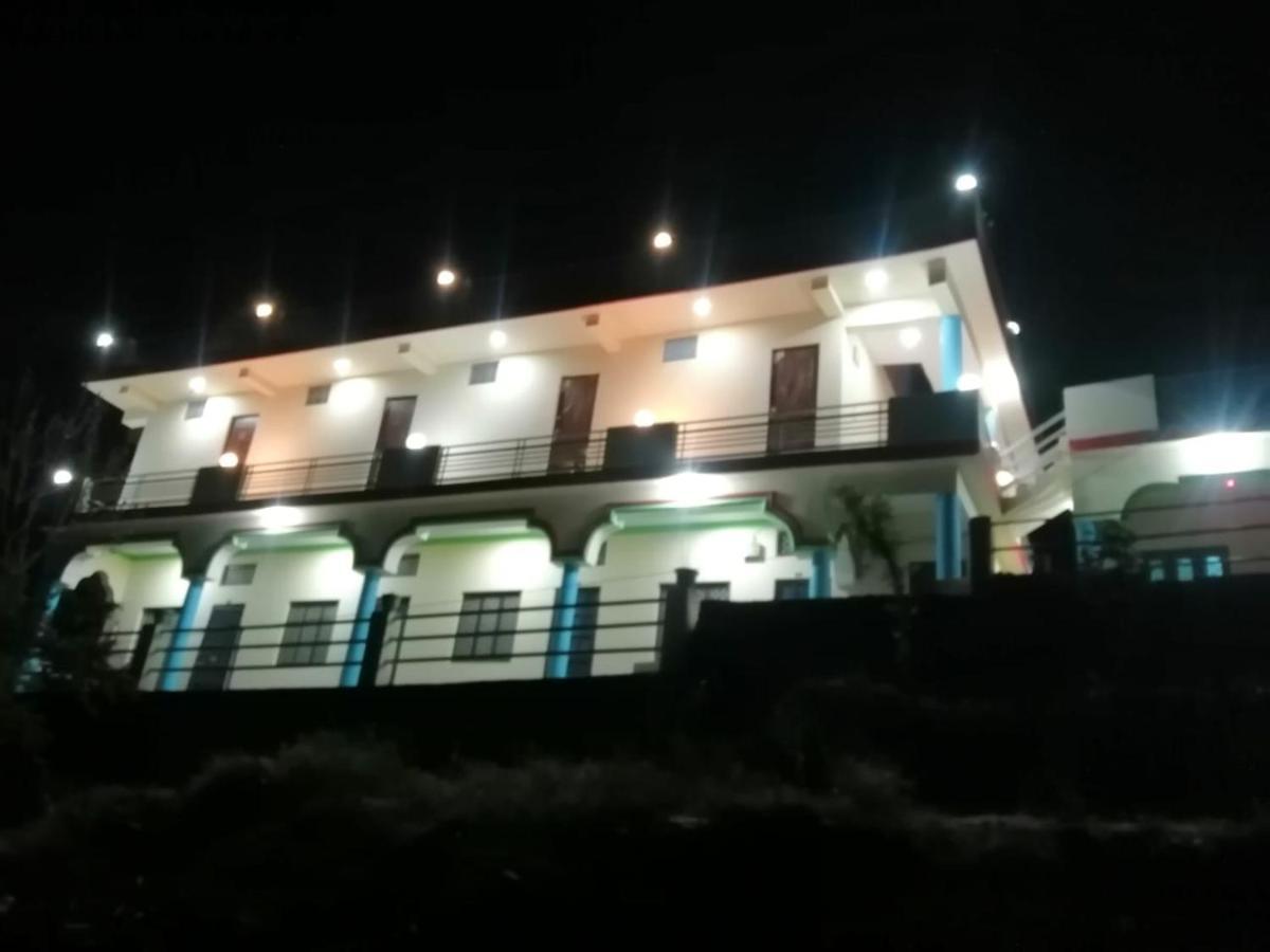 Prince Homestay & Restaurant Rudraprayāg Exterior foto
